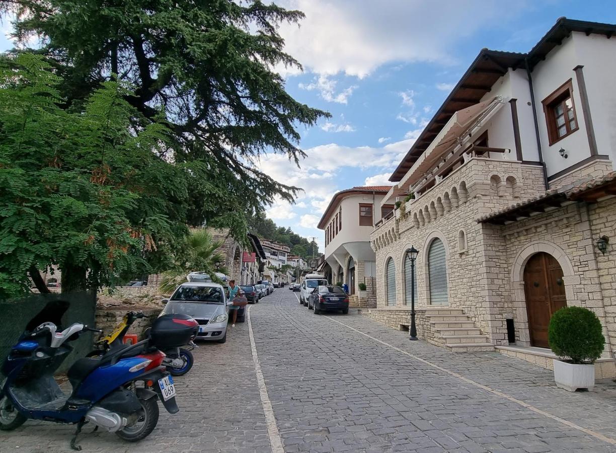 Master Hotel Berat Kültér fotó