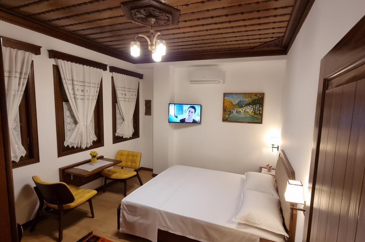 Master Hotel Berat Kültér fotó